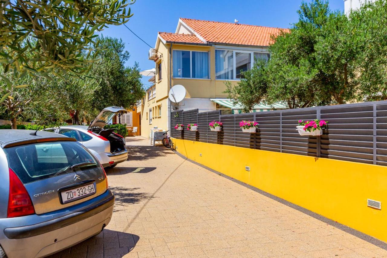 Lanterna Puntamika Apt. Near Beach Zadar Exteriör bild