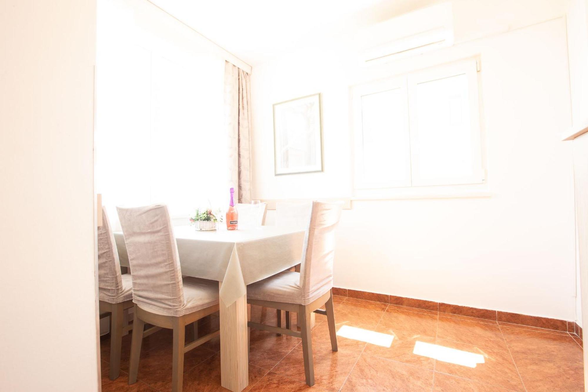 Lanterna Puntamika Apt. Near Beach Zadar Exteriör bild